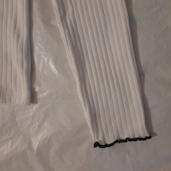 ● J. Crew | Turtleneck Long Sleeve Shirt - Picture 10 of 11